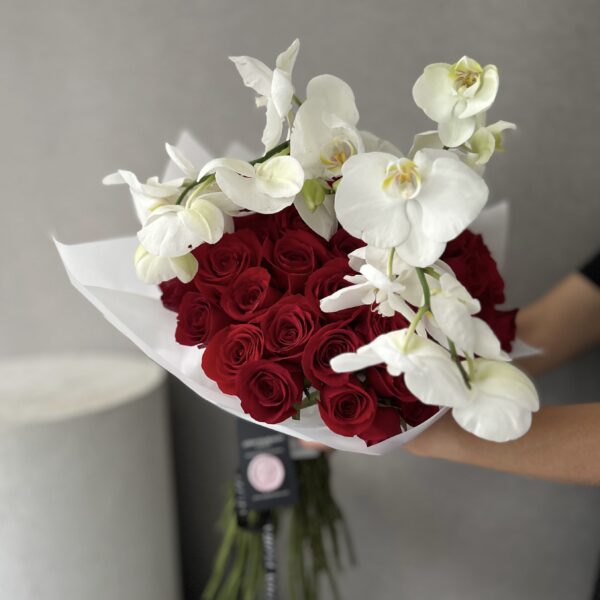 Bloom Sweet Bouquet